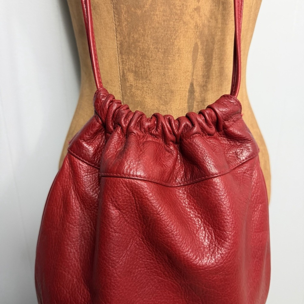 Hobo International Crossbody Bag Red Leather Hobo Vintage Hippie Purse - Picture 3 of 16